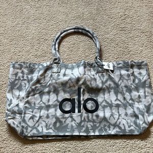 New Alo Tote